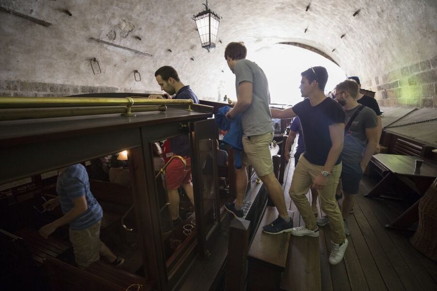 Prague: 3–Hour Castle Grounds Walking Tour and River Cruise - Prague Castle is the tour’s biggest qualification