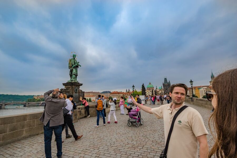 Prague: 3-Hour Walking Tour of Old Town & Prague Castle - Is three hours enough?