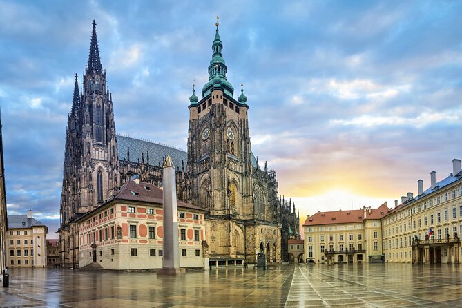 Prague Castle and St. Vitus Cathedral Private Walking Tour - What changes on the 3-hour castle tour