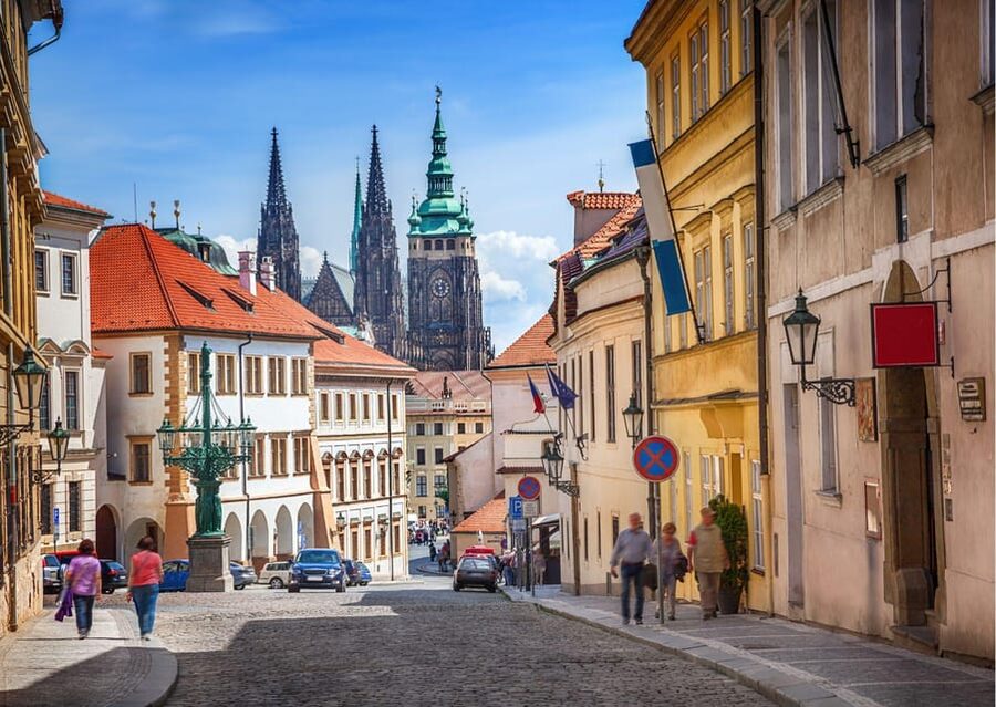 Prague: Castle Circuit Entry Tickets with Audio Guide - St. Vitus Cathedral: Prague’s Gothic Showpiece