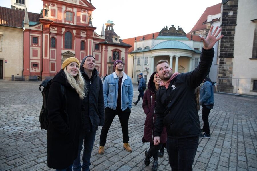 Prague: Castle Grounds & Highlights Walking Tour small-group - Why the 3 p.m. start is a smart choice