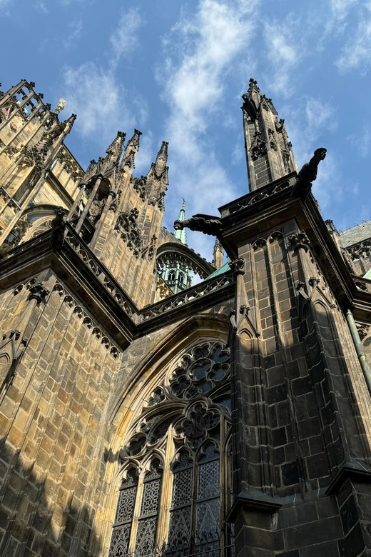 Prague Castle Interiors & Changing of the Guard-Small group - Why this Prague Castle tour works well