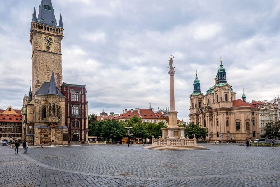 Prague: Castle, National Museum & Town Hall Tickets & Audio - Prague Castle and the sights inside Circuit B