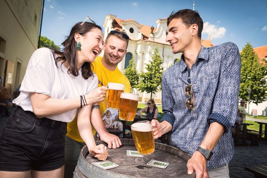 Prague: Castle Side Breweries & Pubs Guided Walking Tour - Seeing Malá Strana and Prague after dark