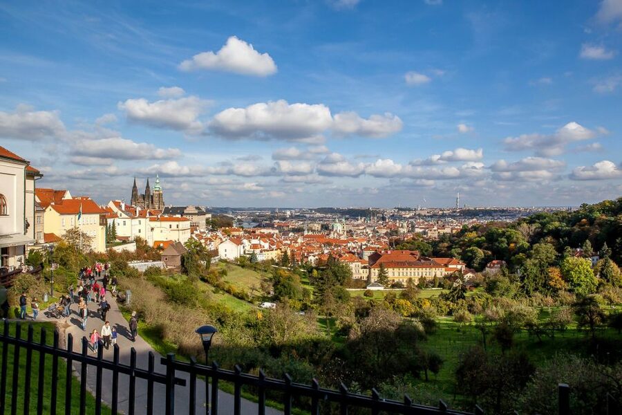 Prague Castle Tour - What the guide adds to the $49 price
