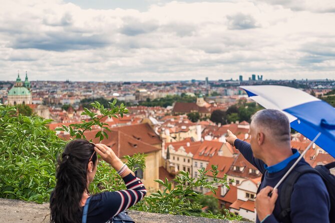 Prague Castle Tour Including Admission Ticket - 2.5 Hour - Golden Lane shows everyday castle life