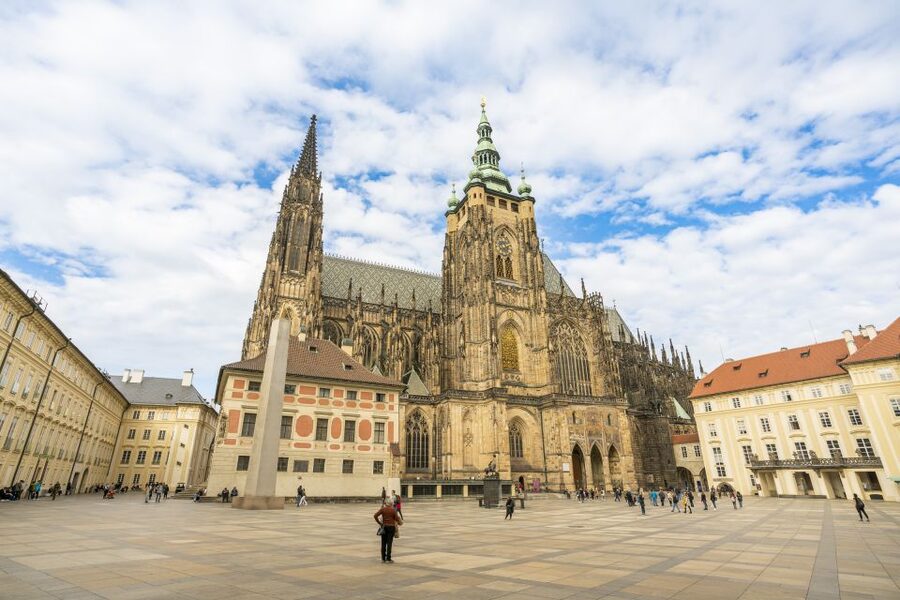 Prague: Castle Tour with Local Guide and Entry Ticket - Is $61 good value?