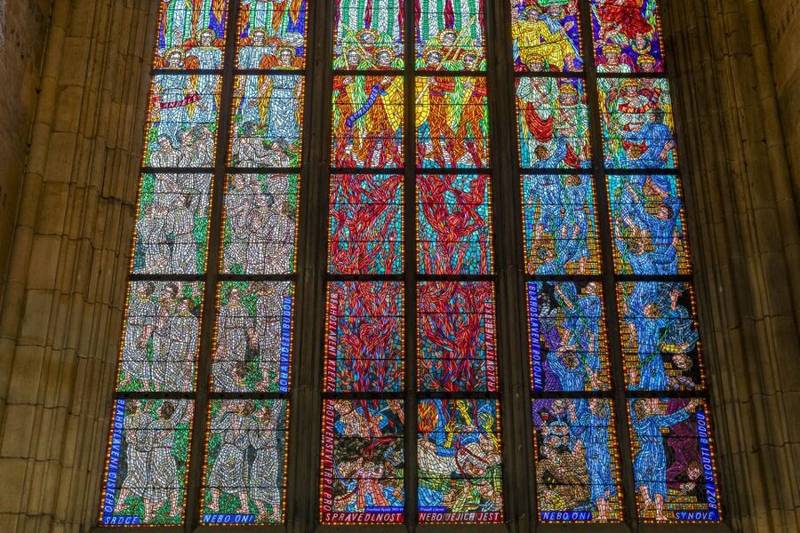 Prague: Castle Tour with Local Guide and Entry Ticket - St. Vitus Cathedral: the major interior highlight