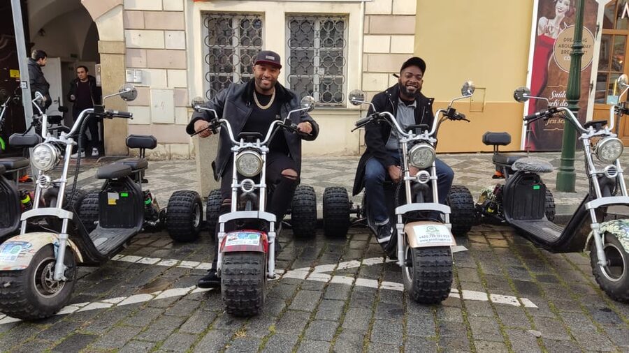 Prague: Castle Viewpoints & Charles Bridge Trike Tour - What the $68 price gets you