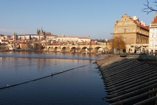 Prague Castle Walking Tour - Why Prague Castle deserves a guided visit