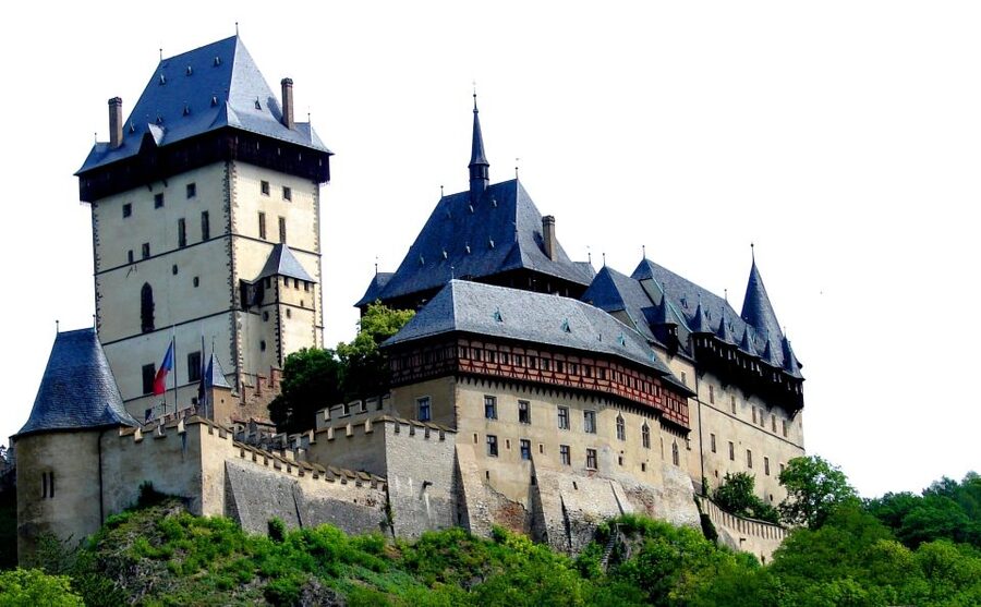 Prague: Fairytale Karlstejn Castle in Retro-Style Car - Who will enjoy this most?