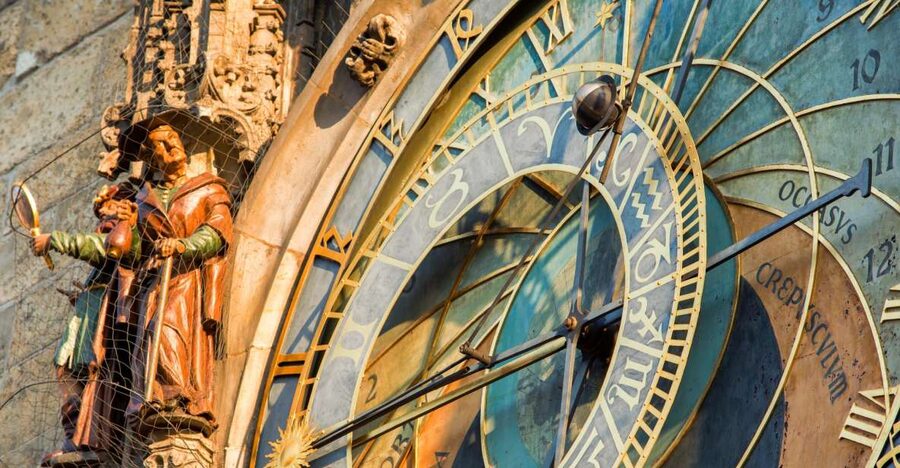 Prague: Full-Day Old Town, River Cruise & Prague Castle Tour - Key points to know before booking