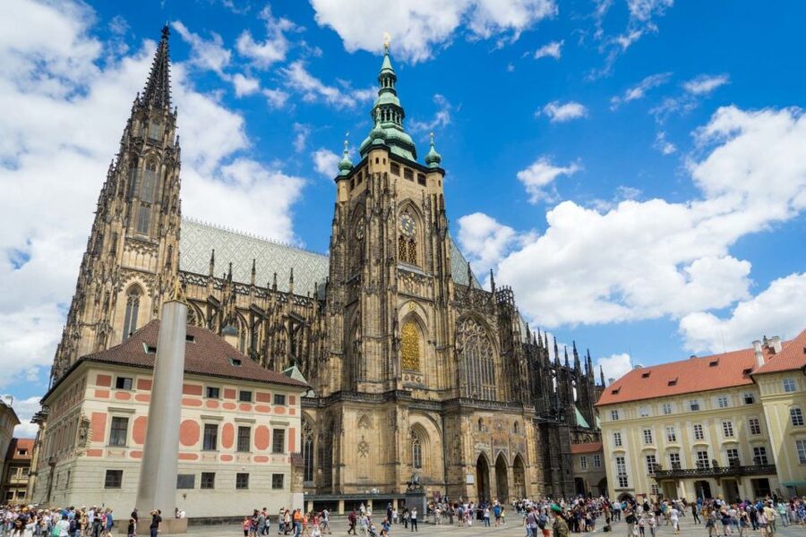 Prague: Full-Day Old Town, River Cruise & Prague Castle Tour - Charles Bridge, where the tour starts