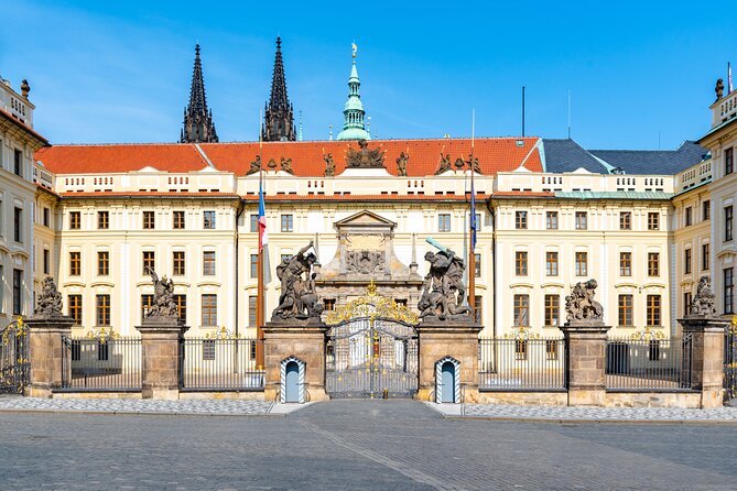 Prague Hradcany Castle, St Vitus Cathedral Tour with Tickets - What this Prague Castle tour is really like