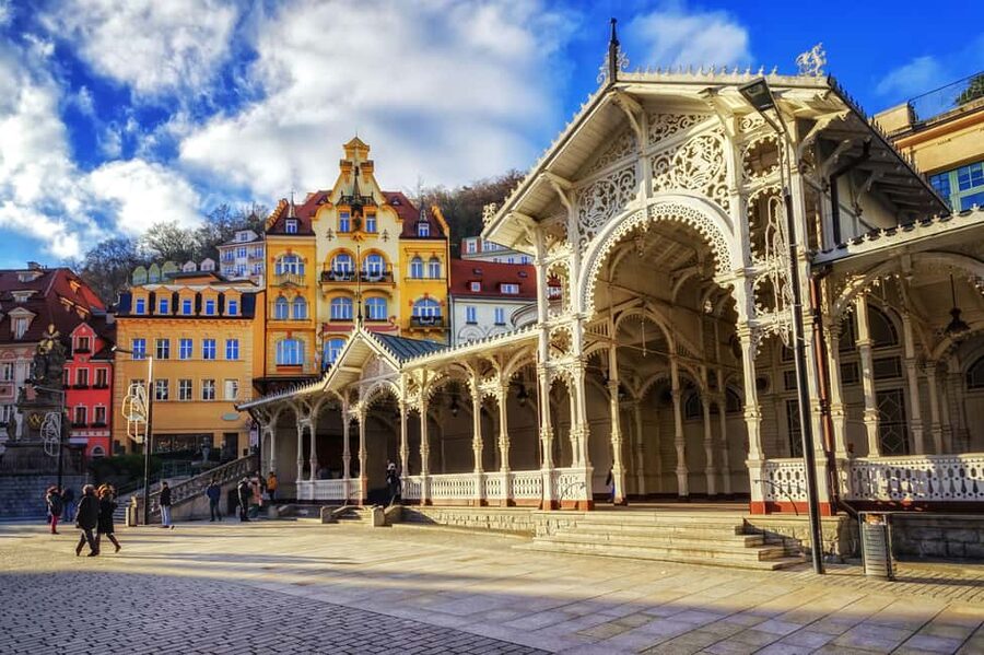 Prague: Karlovy Vary & Loket Tour with Hot Springs & Castle - Why Karlovy Vary and Loket work so well together