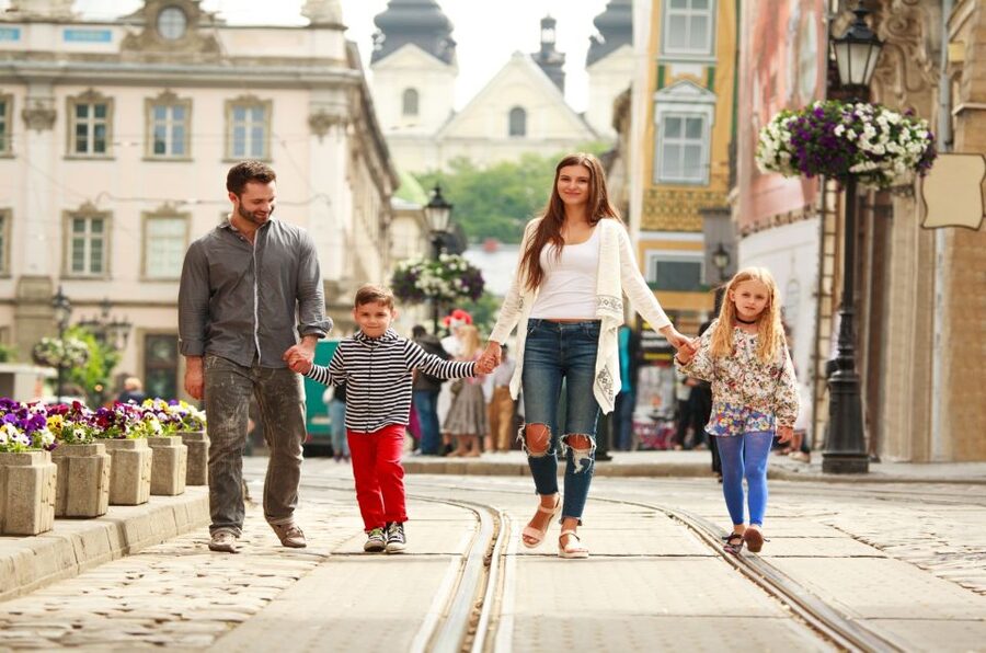 Prague Old Town Family Tour, Attractions, Royal Castle - The four-hour option and Prague Castle