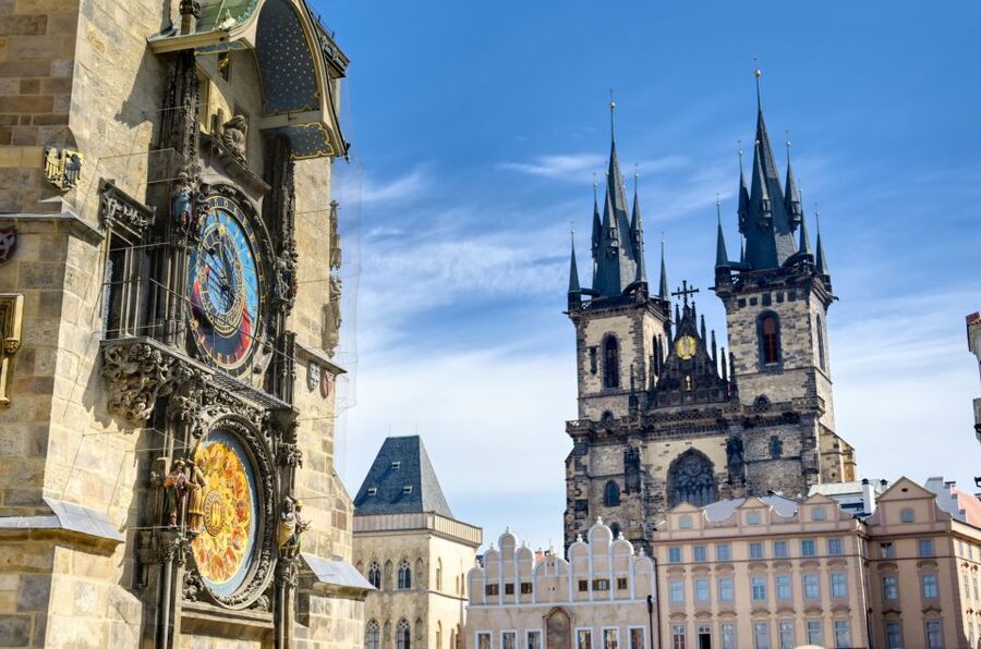 Prague Old Town Family Tour, Attractions, Royal Castle - Starting with Prague’s Old Town and Astronomical Clock