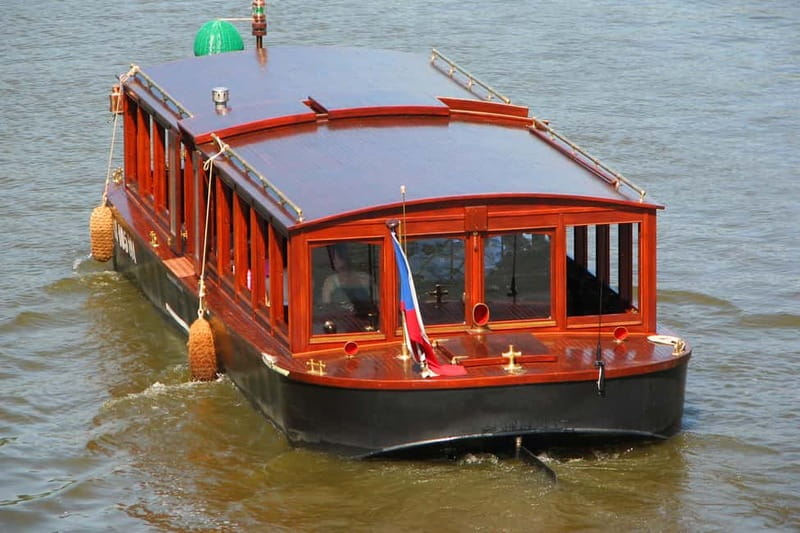 Prague: Old Town, Prague Castle & River Cruise Day Tour - Key points at a glance