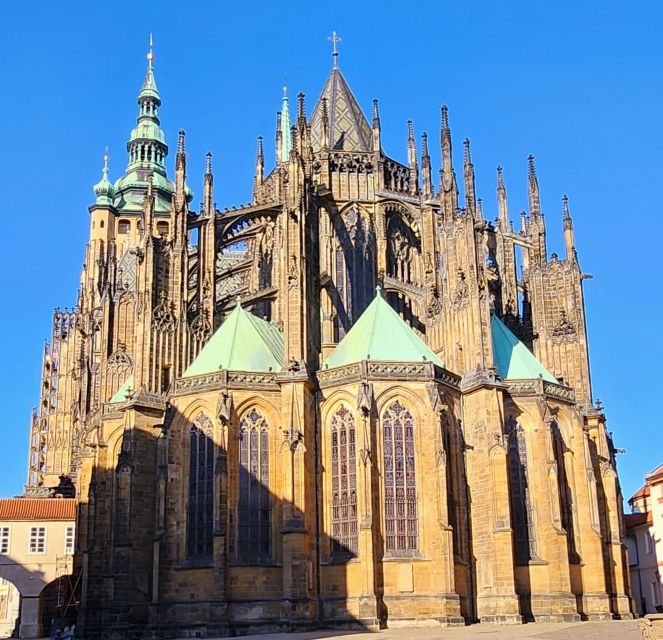 Prague: Prague Castle Private Walking Tour - Key points at a glance
