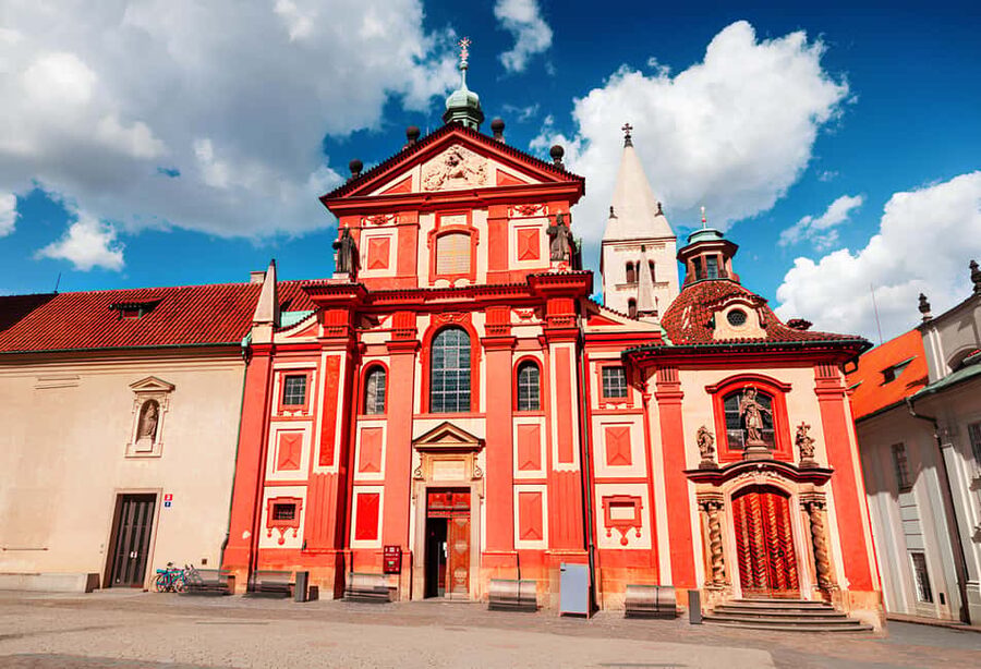 Prague: Prague Castle Skip-the-Line Ticket with Audioguide - Who will get the most from this experience