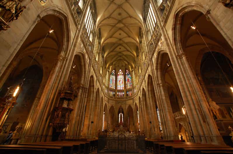 Prague: Private Prague Castle Interior Tour - From Prašný Most to Matthias Gate