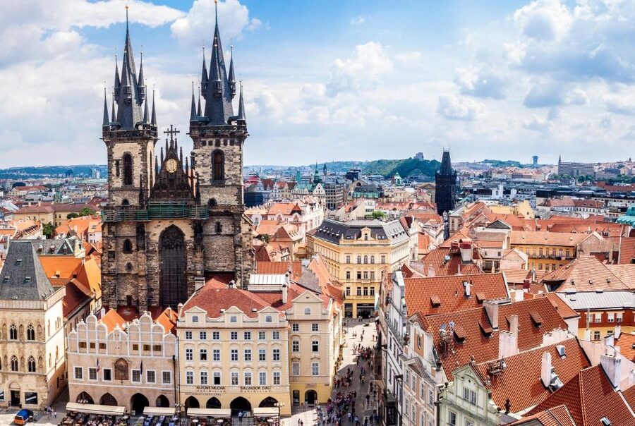 Prague Royal Castle, St Vitus, Golden Lane Tour with Tickets - Should you book the Prague Castle tour?