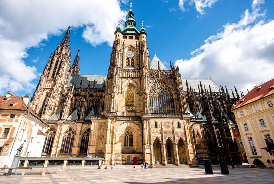 Prague Royal Castle, St Vitus, Golden Lane Tour with Tickets - The 4-hour choice: St. Nicholas Church in Lesser Town