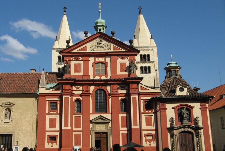 Prague Royal Castle, St Vitus, Golden Lane Tour with Tickets - Practical points before you book