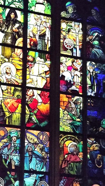 Prague: Skip-the-line Castle Ticket and Optional AudioGuide - St. George’s Basilica brings a quieter mood