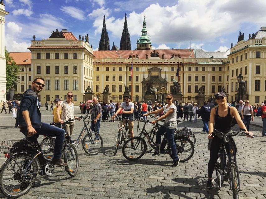 Prague: Stunning Viewpoints, Castle, City & Park Bike Tour - The Royal Gardens and Prague Castle