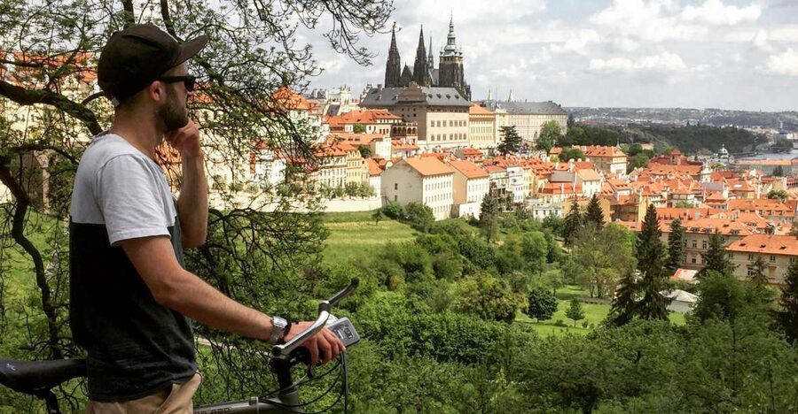 Prague: Stunning Viewpoints, Castle, City & Park E-Bike Tour - Old Town, New Town, and Wenceslas Square