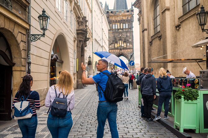 Prague Walking Tour of Old Town, Charles Bridge and Prague Castle - Reaching Prague Castle and Hradčany