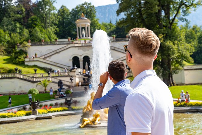 Premium Neuschwanstein Castle and Linderhof VIP Tour from Munich - Oberammergau in a 30-minute stop