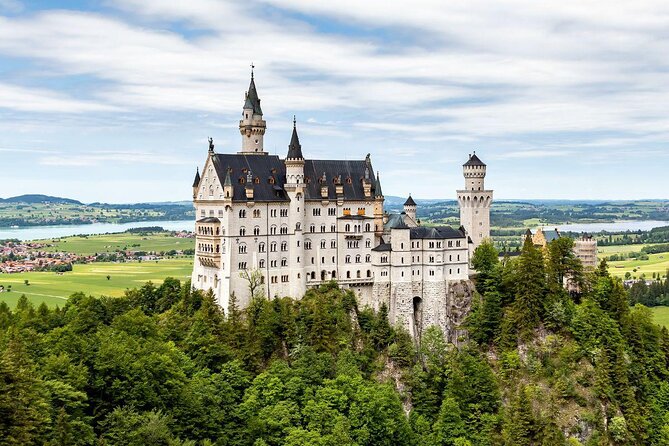 Premium Neuschwanstein Castle and Linderhof VIP Tour from Munich - The timing, walking, and weather details that matter