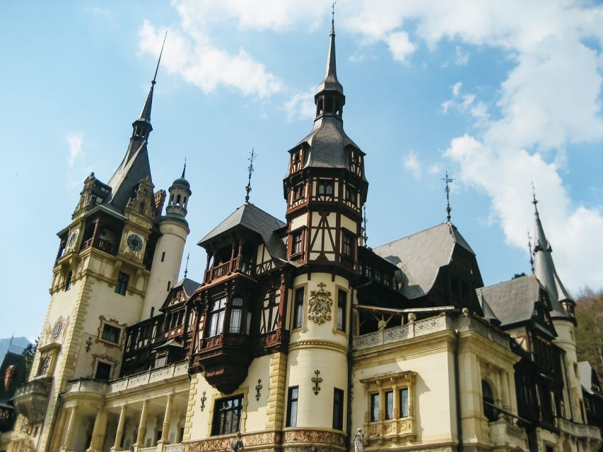 Premium Tour Bran & Peles Castle from Bucharest - The drive toward Bran and the lunch stop
