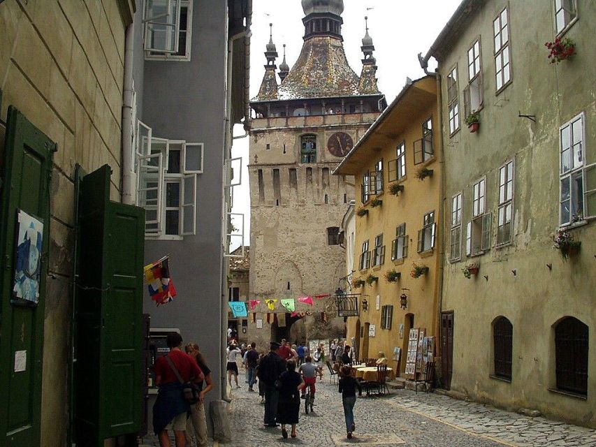 Premium Transylvania and Dracula's Castle 2-Day Tour - Bran Castle and the Dracula connection