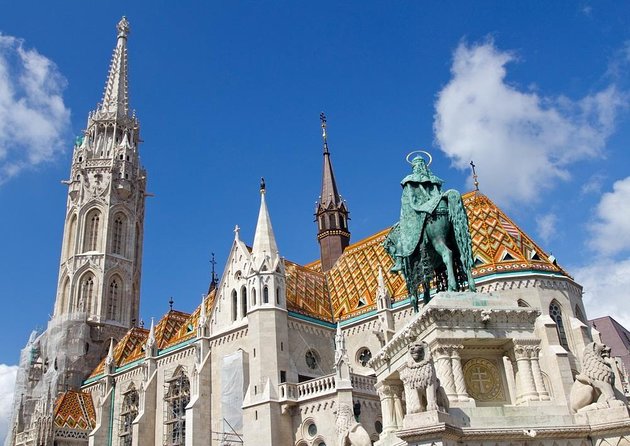 Private Buda Castle Walk with Entry to Matthias Church - Key points before you book