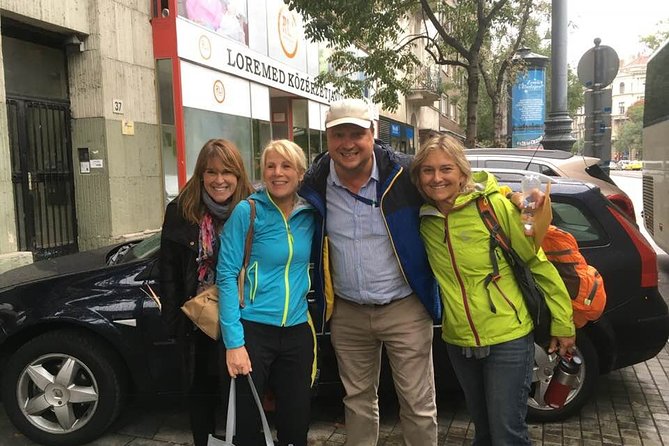 Private Buda Castle walking tour & Danube river cruise with Margaret Island stop - Matthias Fountain and Sándor Palace