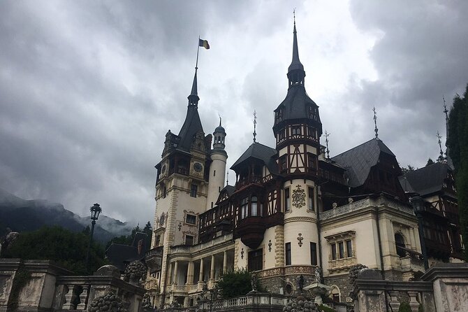 Private Day Tour from Brasov to Rasnov Fortress - Food, breaks, and what to bring