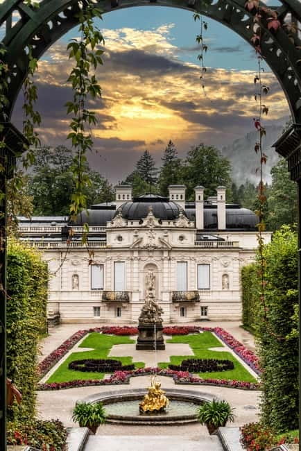 Private Day Trip from Munich to Neuschwanstein Castle - Leaving Munich in a private car