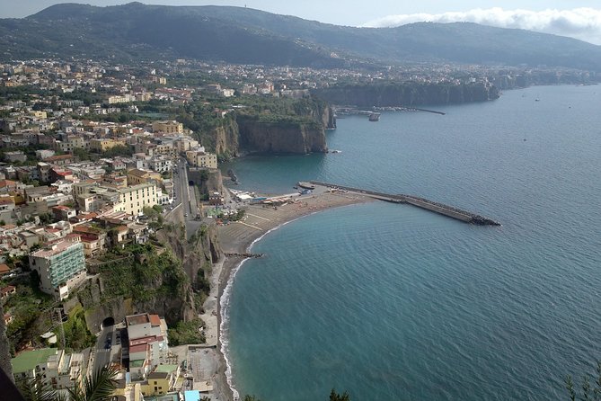 Private daytour medieval castles from Civitavecchia port - Civita di Bagnoregio, an ancient town on a mountain rock