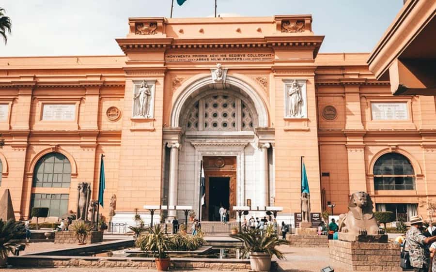 Private Giza Pyramids , Museum, Citadel and Cairo Bazaar - The Egyptian Museum and its ancient collection
