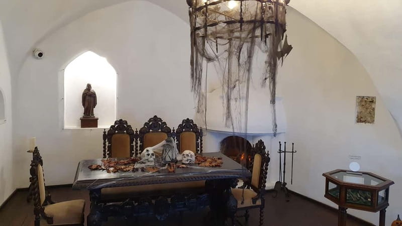 Private Guided Tour Dracula's Castle & Bear Sanctuary - Who Should Book This Day Trip?