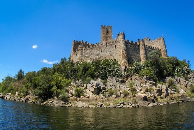 Private Knights Templar Full-Day Tour to Tomar, Almourol Castle and Constância - Almourol Castle and the Tagus River