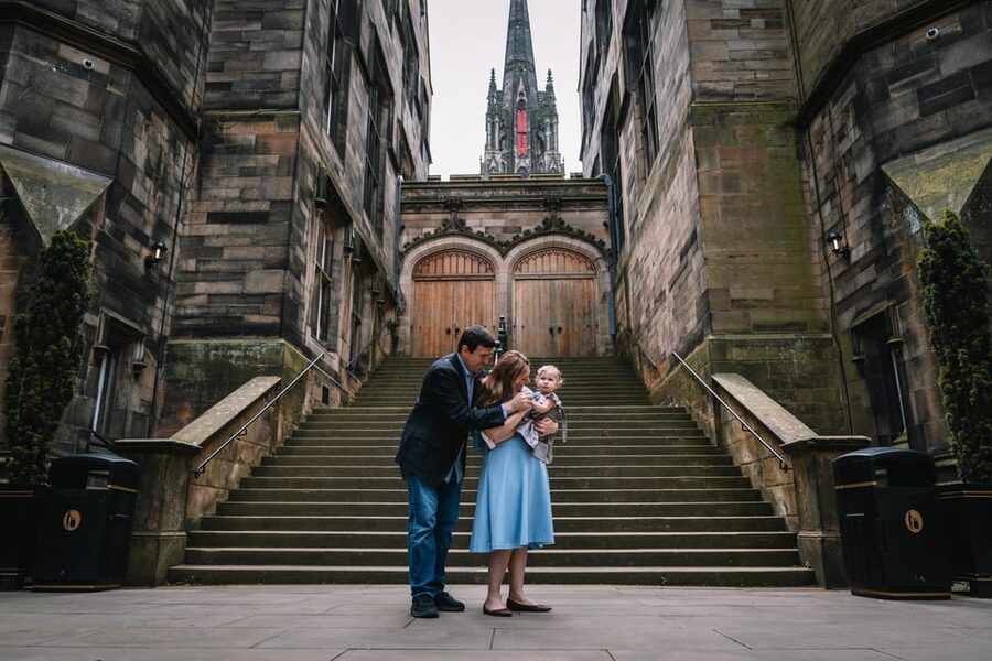 Private Photoshoot with Views of Famous Edinburgh Castle - Starting at Pizza Express
