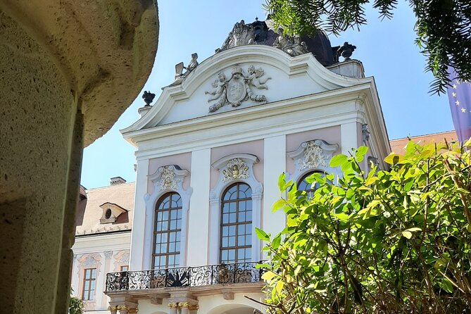 Private Sissi Castle Tour - A private ride from Budapest to Gödöllő