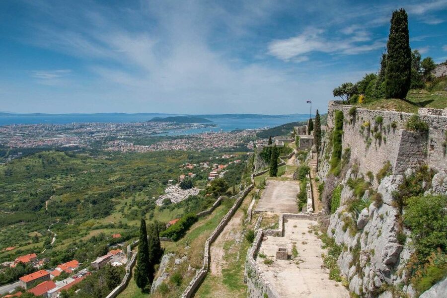 Private Split and Klis Fortress: A Unique Shore Excursion - What the guide adds to the experience