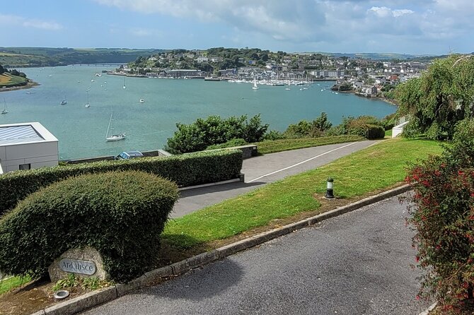 Private Tour Blarney Kinsale & Cobh Awarded Badge of Excellence - What the private vehicle changes