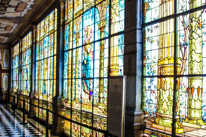 PRIVATE Tour Chapultepec Castle - The Boy Heroes monument and a moving piece of history
