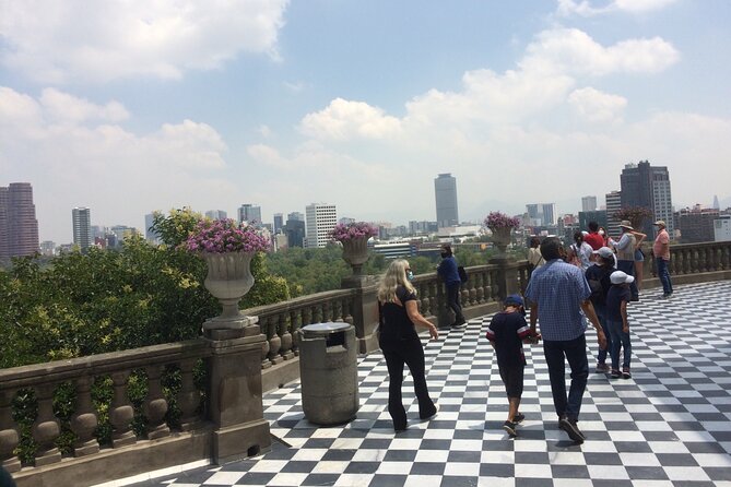 PRIVATE Tour in Chapultepec Castle and Museum of Anthropology - Jorge’s guiding style and English delivery